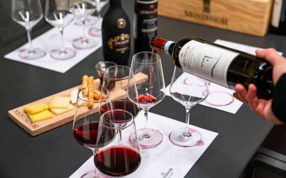 Verona: Visita a la Bodega Montresor con Cata de Vinos y Aperitivos