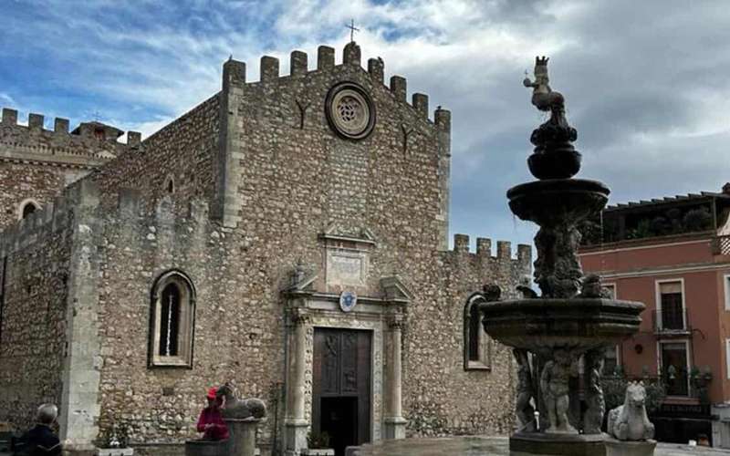 Cataniából: Taormina, Savoca és Castelmola túra villásreggelivel