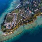 Giro in barca a Sirmione: la penisola vista dal lago