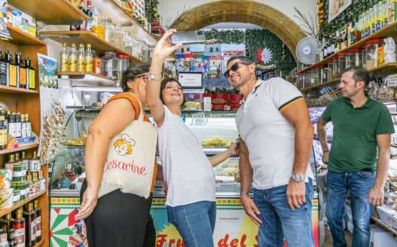 Messina te voet en aan het fornuis: wandeling met kookles