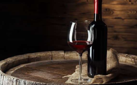 Cata de vinos en una finca toscana desde Montecatini Terme