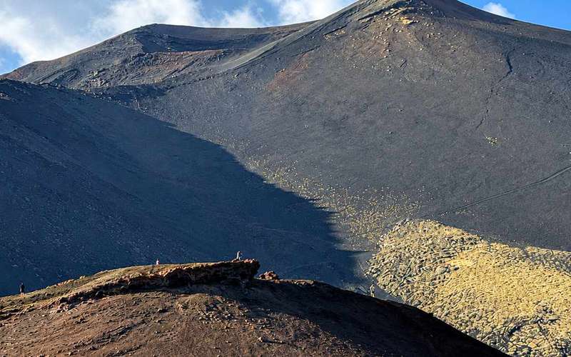 Etna-reggeli túra Cataniából 4x4-essel, a zsúfolt útvonalak elkerülésével