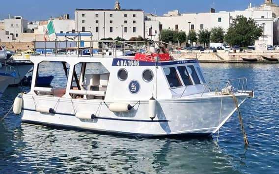 Acompáñanos desde Monopoli en un tour por Polignano a Mare