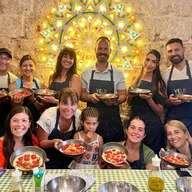 Bari: corso di cucina con focaccia e orecchiette