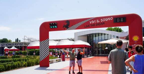 Maranello Experience: Ferrari-museet och provkörning i Ferrari