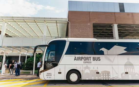 Autobús exprés del aeropuerto Marco Polo a Venecia