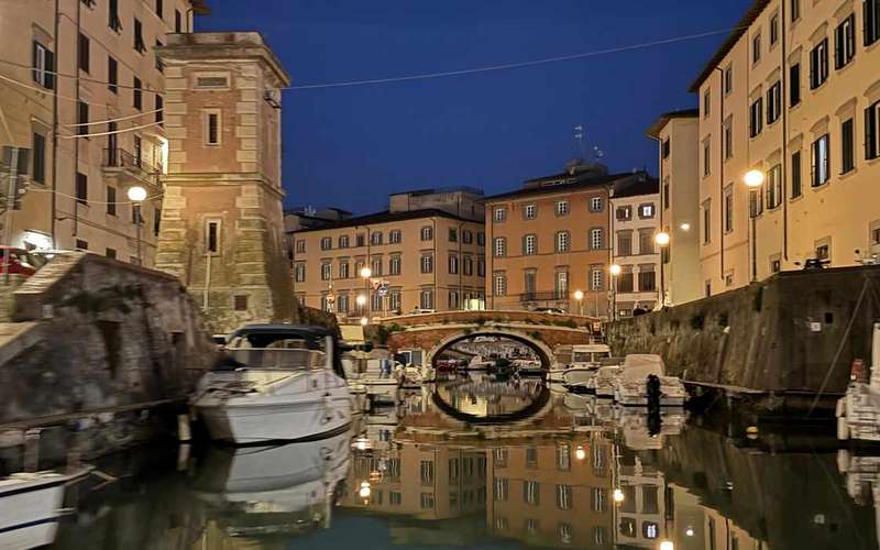 Privéboottocht in Livorno: 's avonds met een Sorrentino-schip