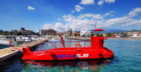 Giardini Naxos: excursão semi-submarina a Isola Bella
