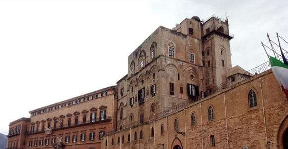 Palermo: Entrada al Palacio de los Normandos y app de audio descargable