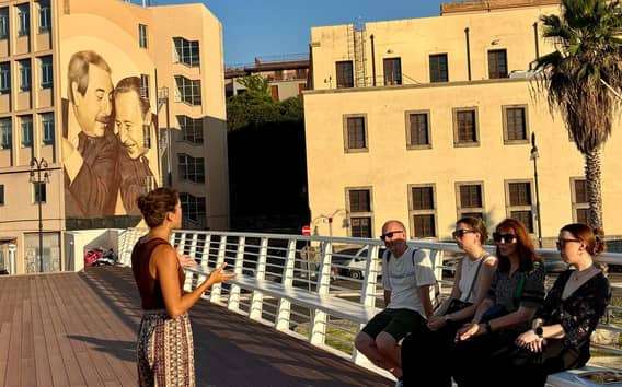 Excursão a pé com comida de rua e máfia em Palermo