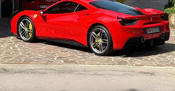 Maranello: Testkörning av Ferrari 488 Spider