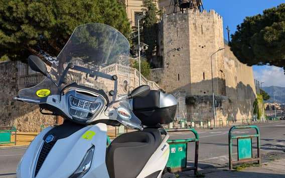 Scooterrit van Messina via Taormina naar Savoca