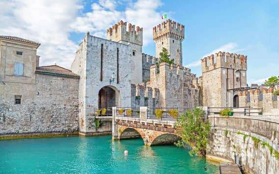 Desde Venecia: Verona, Sirmione y Lago de Garda con crucero en barco