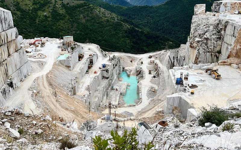 Marmorsteinbrüche Carrara: Jeeptour mit Lardo-Verkostung