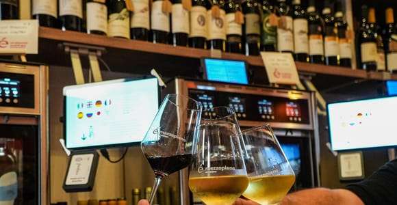 Bologne : Dégustation de mets et de vins avec collations et jeu interactif