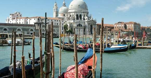 From Pula: Venice Boat Trip with Day or One-Way Option