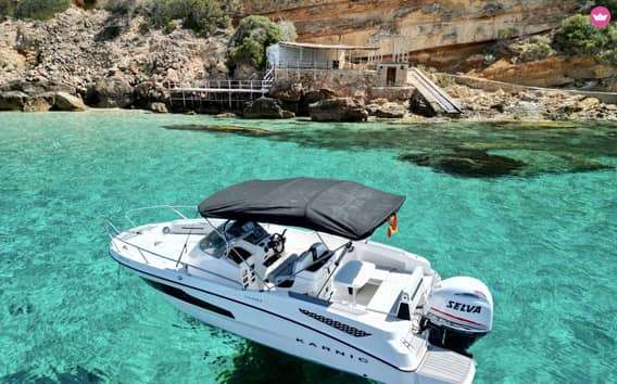 Bootsfahrt zu den Grotten von Polignano a Mare mit Getränk
