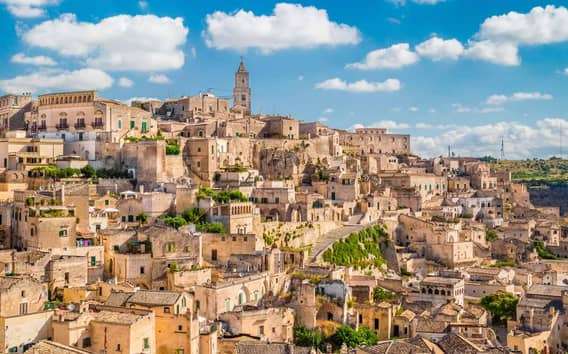 Alberobello und Matera ab Bari mit Guide in den Sassi