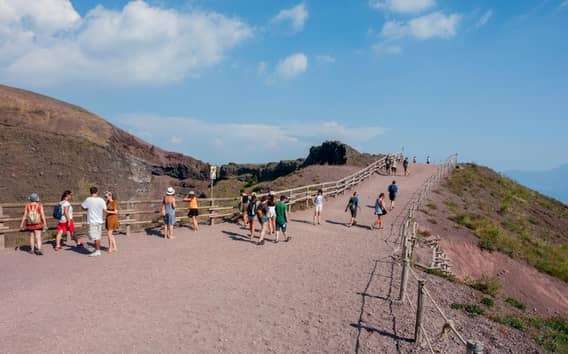 Desde Ercolano Ticket de entrada al Parque Vesuvio y autobús de ida y vuelta