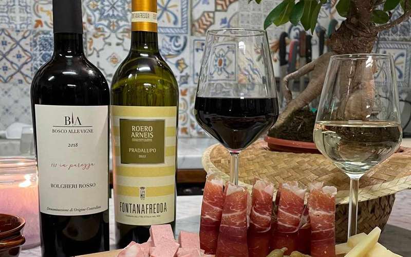 Bor- és olívaolaj-kóstoló Montecatini Termében, üzletben