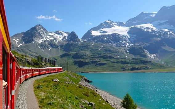 Dagtrip Comomeer vanuit Milaan: boot, St. Moritz, Bernina