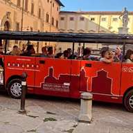 Arezzo panorámás minibuszos körút, belépéssel a Casa Petrarcába