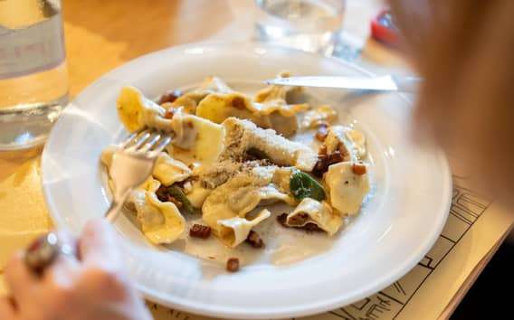 Tour gastronómico por Bérgamo: vino, pasta y polenta