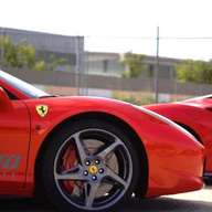 Тест-драйв Ferrari 458 в Милане: 3 круга и видео заезда
