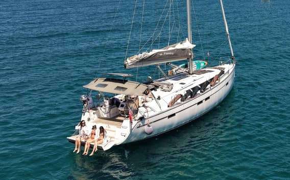 Ilha de Elba: Passeio de Barco com Almoço e Paradas para Nadar