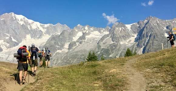 Balconata Val Ferret: den mest spektakulära vandringen i Mont Blanc