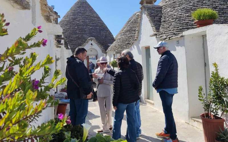 Egynapos kirándulás Materából Alberobellóba és Polignano a Marébe