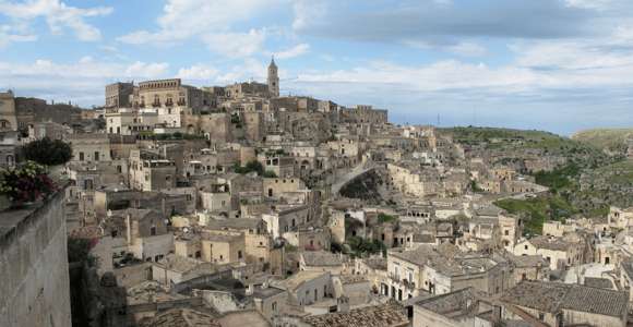 Desde Bari: excursión a Matera con visita guiada en autobús.