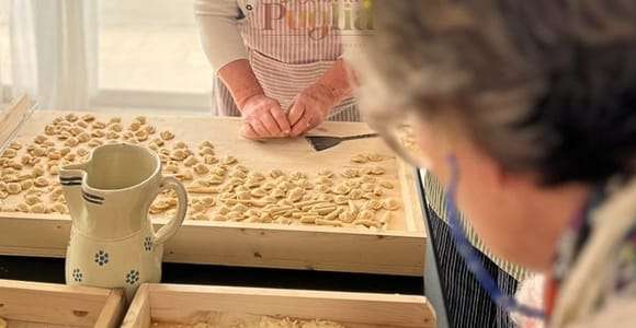 Ostuni: clase de elaboración de pasta orecchiette