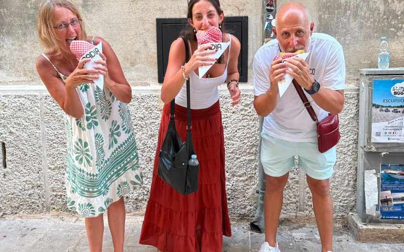 Monopoli: Walking Street Food Tour
