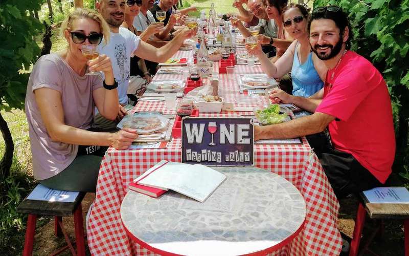 Lucca: Wycieczka rowerowa z przewodnikiem i wino
