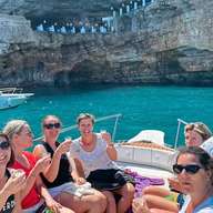 Speedboot naar de grotten van Polignano a Mare