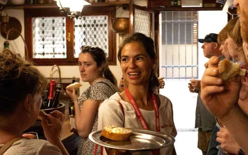 Velence: gasztrotúra cicchetti falatokkal és borral