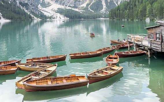Desde Venecia: Excursión de un día a los Dolomitas y el lago Braies en monovolumen