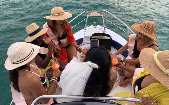 Sortie en bateau à Trani : cathédrale, trabucco et baignade