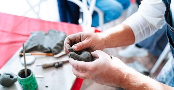 Matera : Atelier de fabrication d'oiseaux en argile