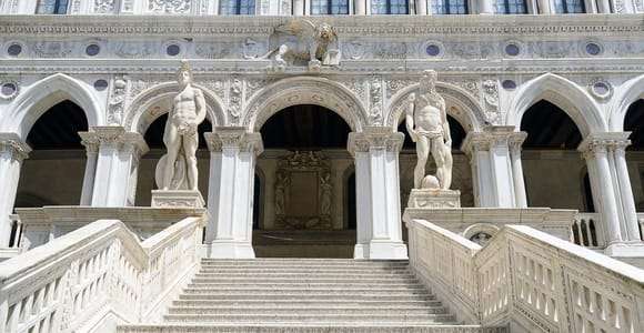 Venecia: City Pass con museos, iglesias y transporte público