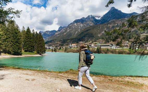 Excursión de un día a Cortina y los Dolomitas en minivan