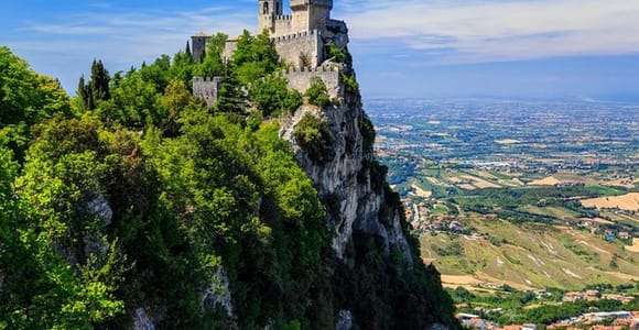 Visite privée de Saint-Marin : site inscrit au patrimoine mondial de l'UNESCO