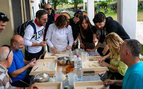 Puglia/Bari: E-biketour met Panzerotto kookles