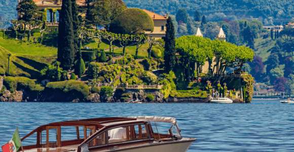 Bellagio: Villa Balbianello Shared Boat Tour with Tickets