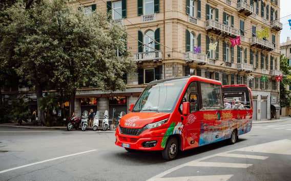 Bus scoperto da Genova a Portofino con tempo libero