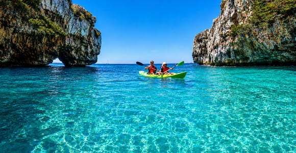 Santa Maria di Leuca: Kayak and Canoe Tour in the caves