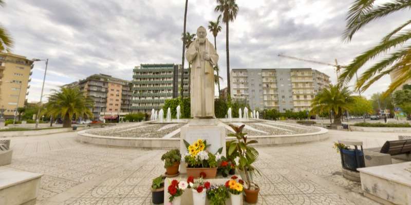 Piazza Giulio Cesare