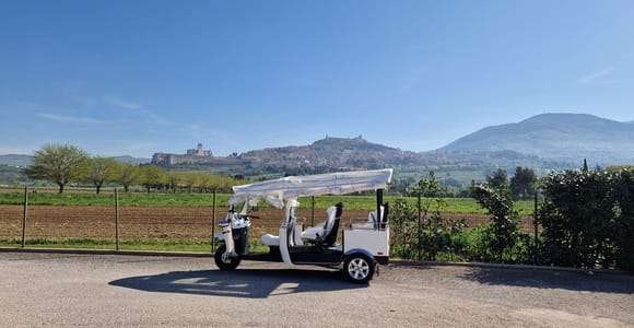 E - Tuk Panoramic Tour Assisi avec audioguides