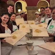 Roma: Corso di Fettucine e Tiramisù vicino a Piazza di Spagna